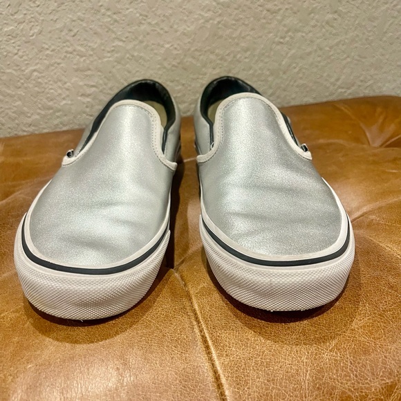 Custom Leather Slip-On Silver Vans, Size 7 Womens/5.5 Mens - Picture 7 of 9